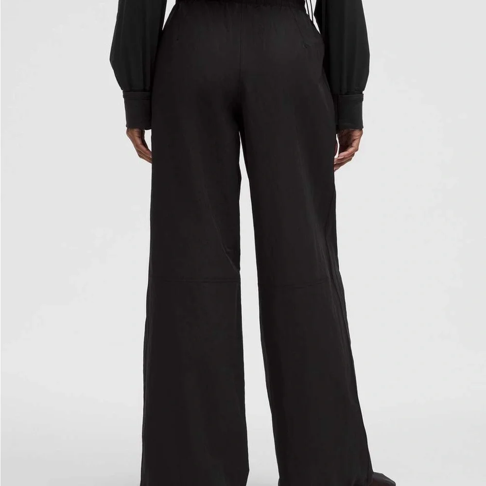 Lululemon Crinkle Nylon Relaxed Parachute Pant  size S - Picture 2 of 7